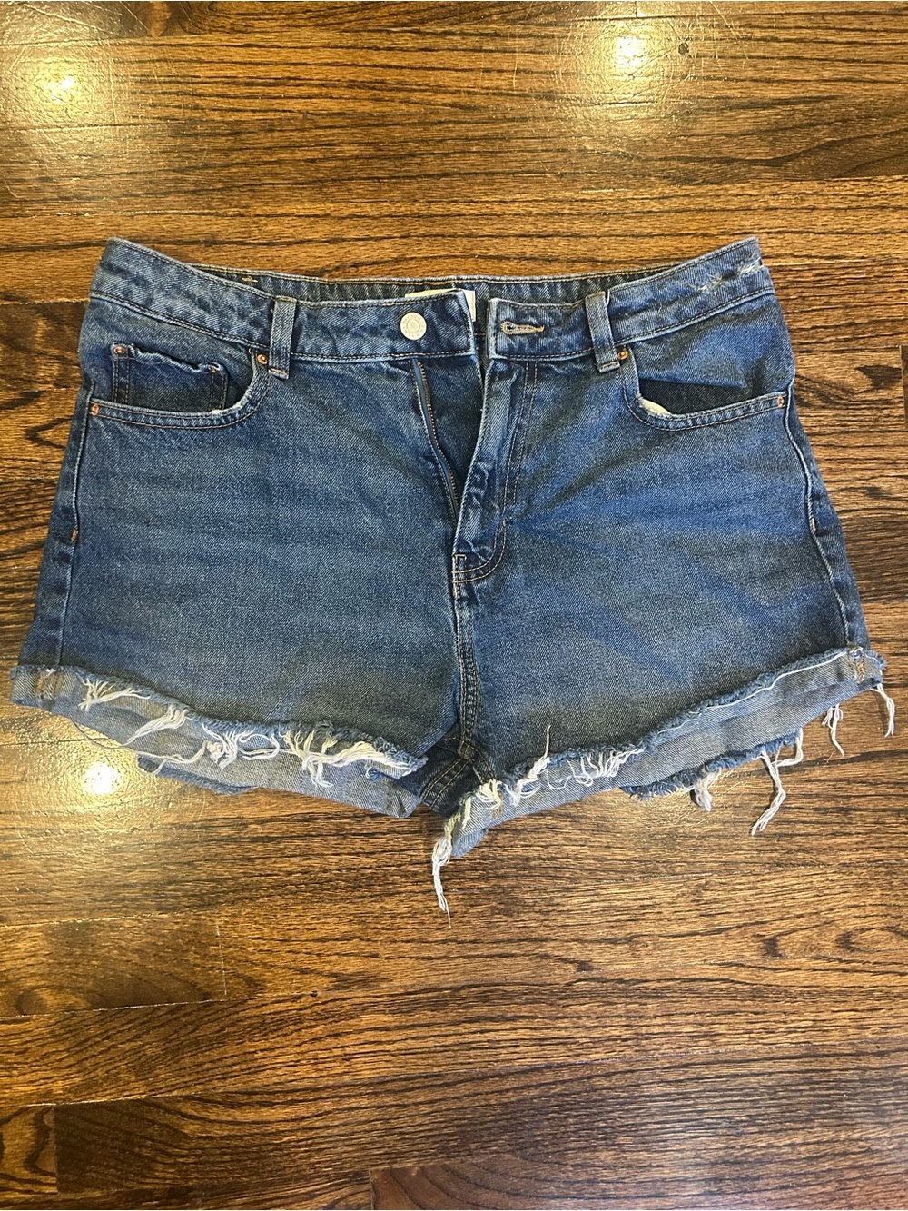 PacSun Distressed High-Rise Denim Shorts - Blue Wash